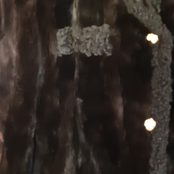 Vintage fur coat persian lamb trim - Picture 4 of 9